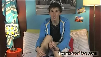 Gay Twink Fuck Tube Skyelr Bleu Is On Camera Giving An Interview And free video