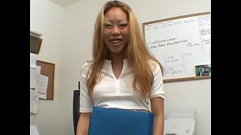 Asian Babe Has Some Great Blowjob Skills free video