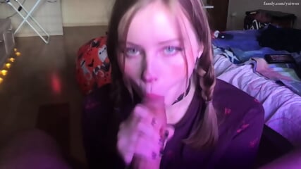 Young Teen Amateur Stepsister Blowjob Big Dick And Gets Cum On Face free video
